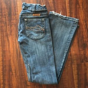 26/33 Cowgirl Tuff Jeans